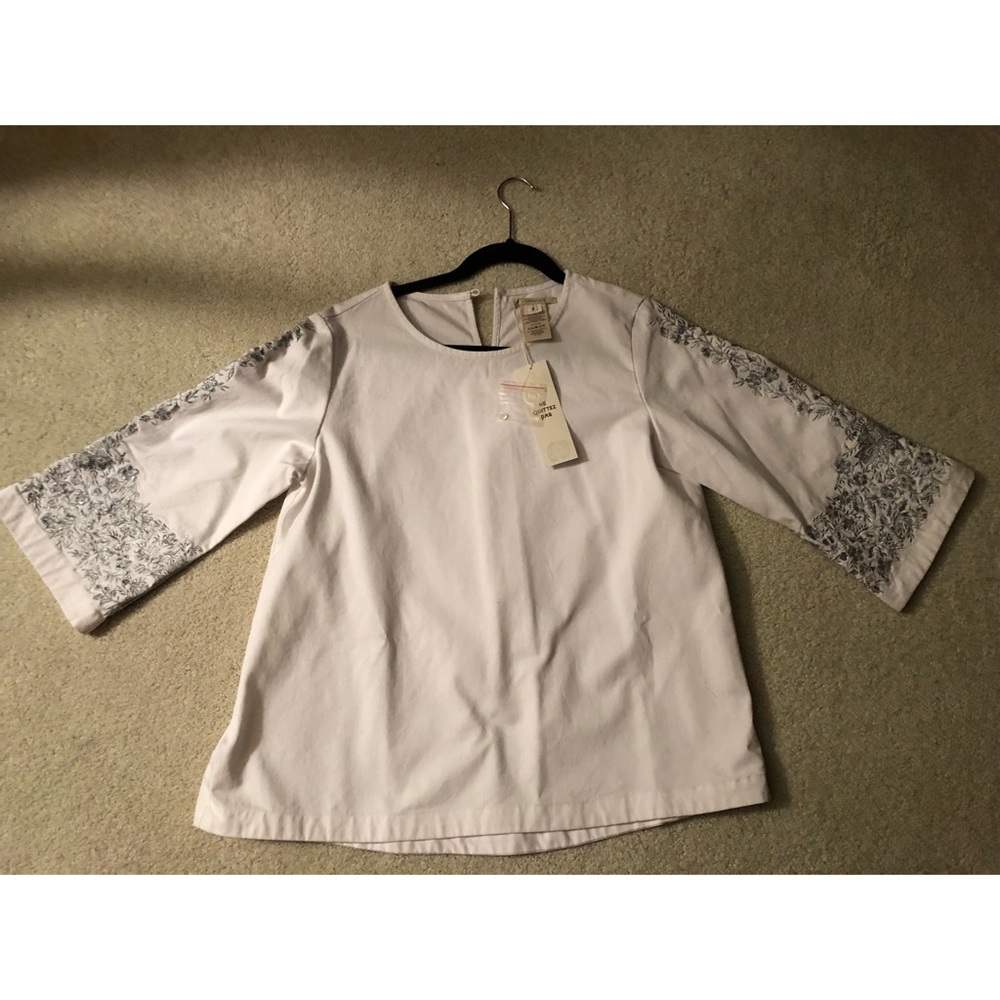 Women’s three quarter sleeve top